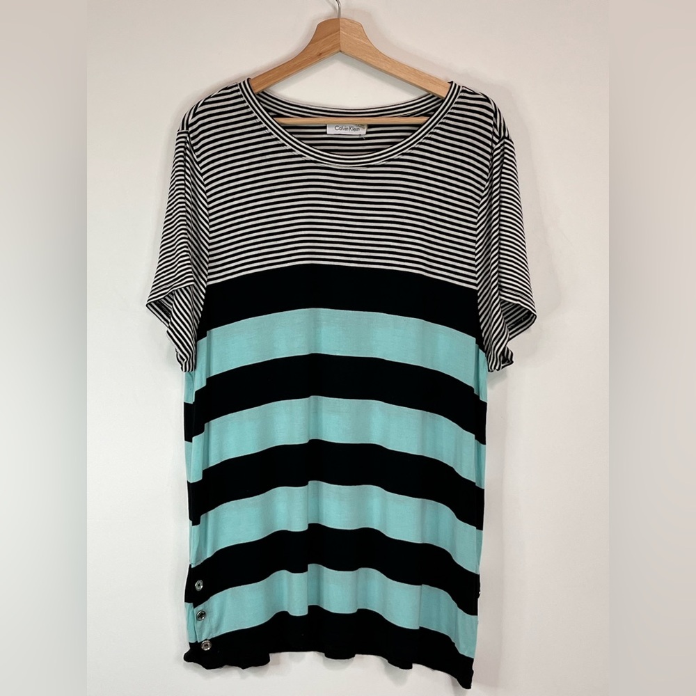 Calvin Klein Monochrome Striped Top EUC Size XL